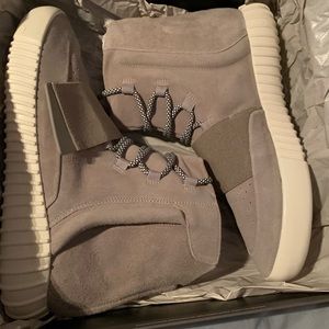 Yeezy 750 OG